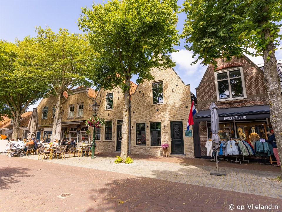 buitenaanzicht Deluxe Kingsizebed